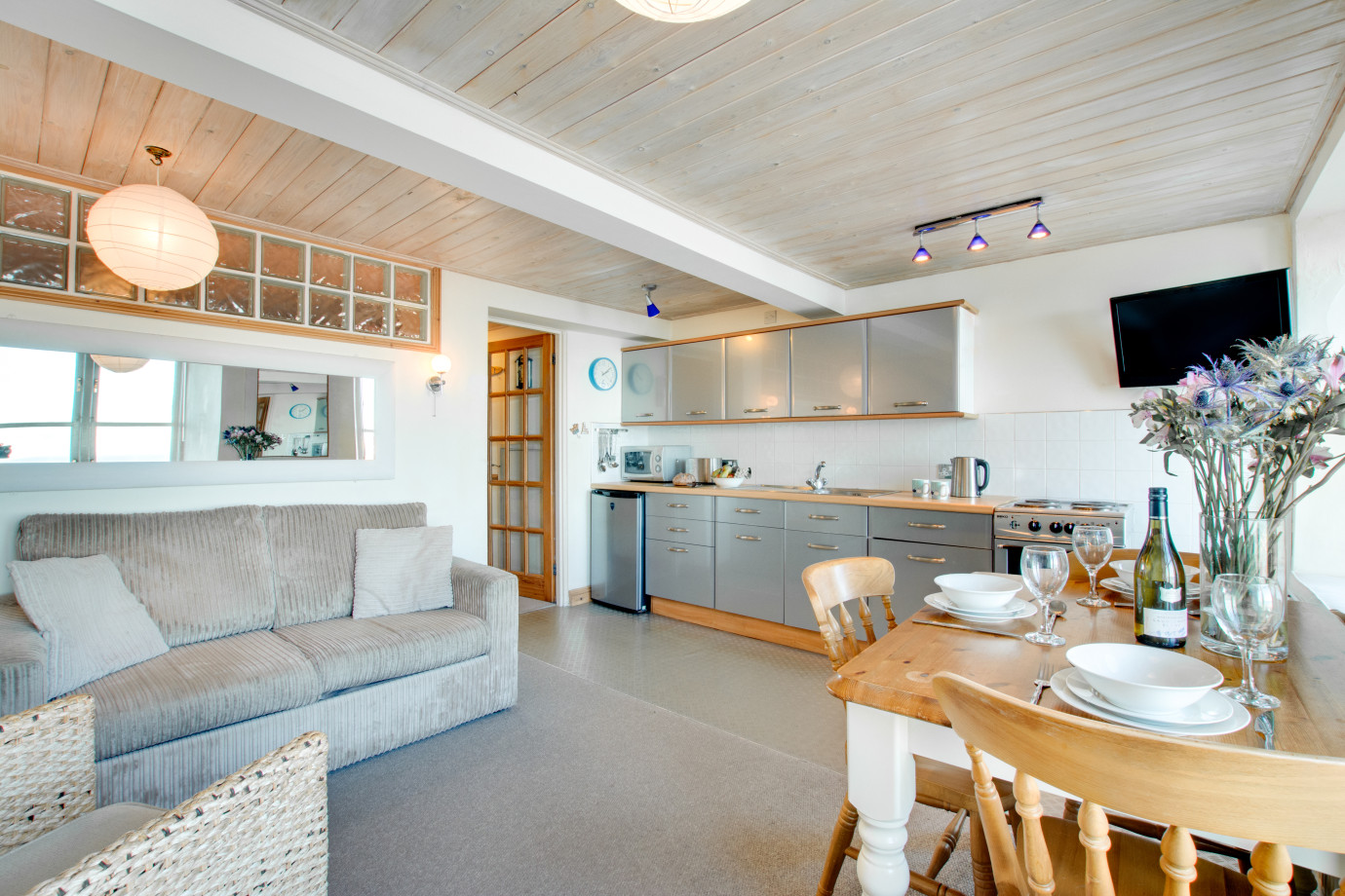 The Beach Hut, Crab Rock 1 (CRAB01) St Ives Holidays